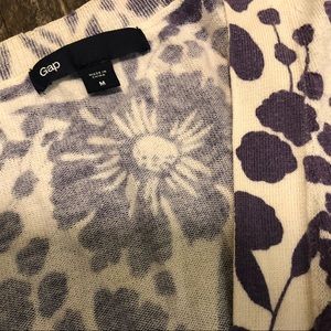 Gap crewneck cardigan